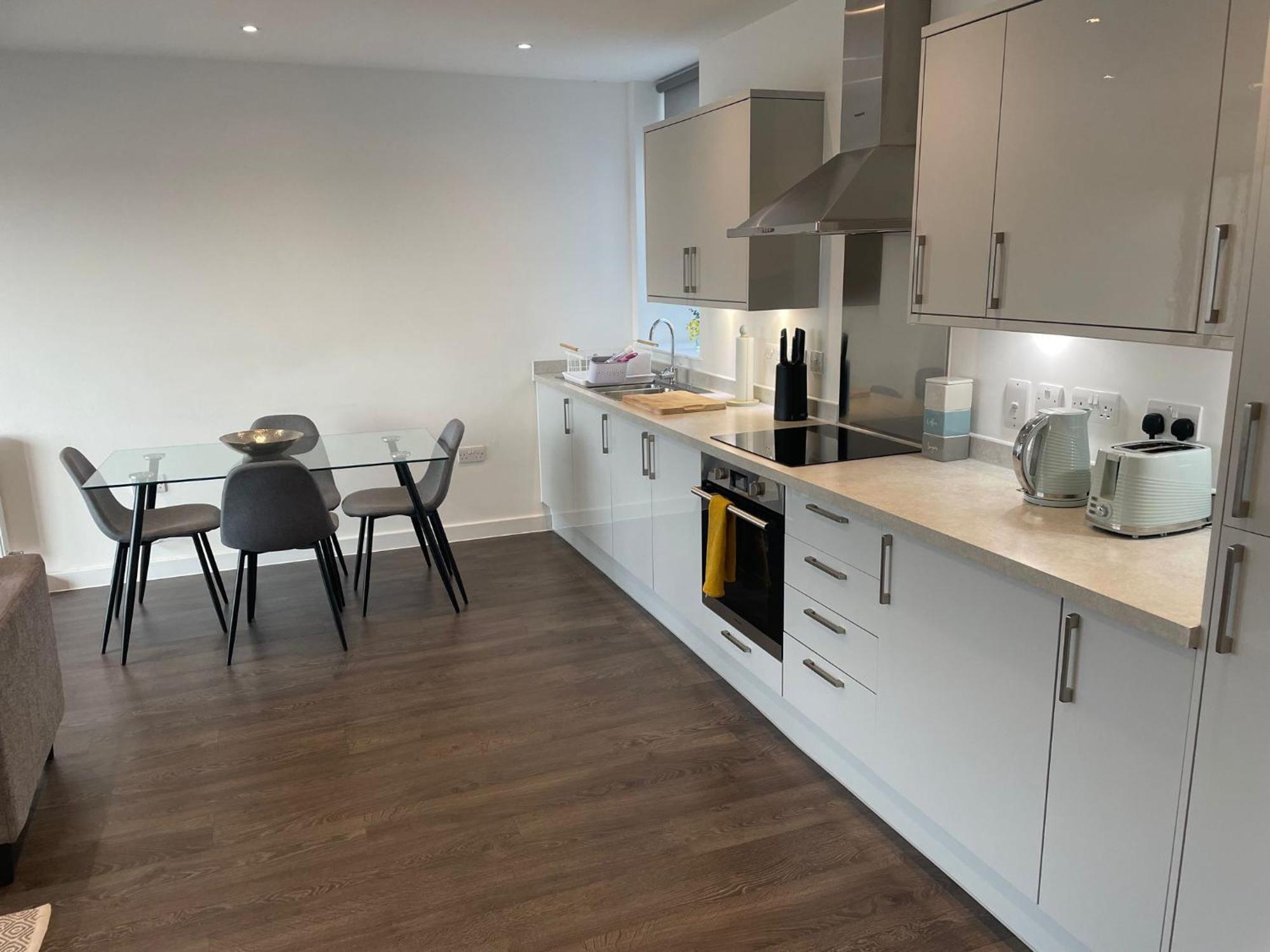 Malixa Uk Apartment Кройдон Екстериор снимка
