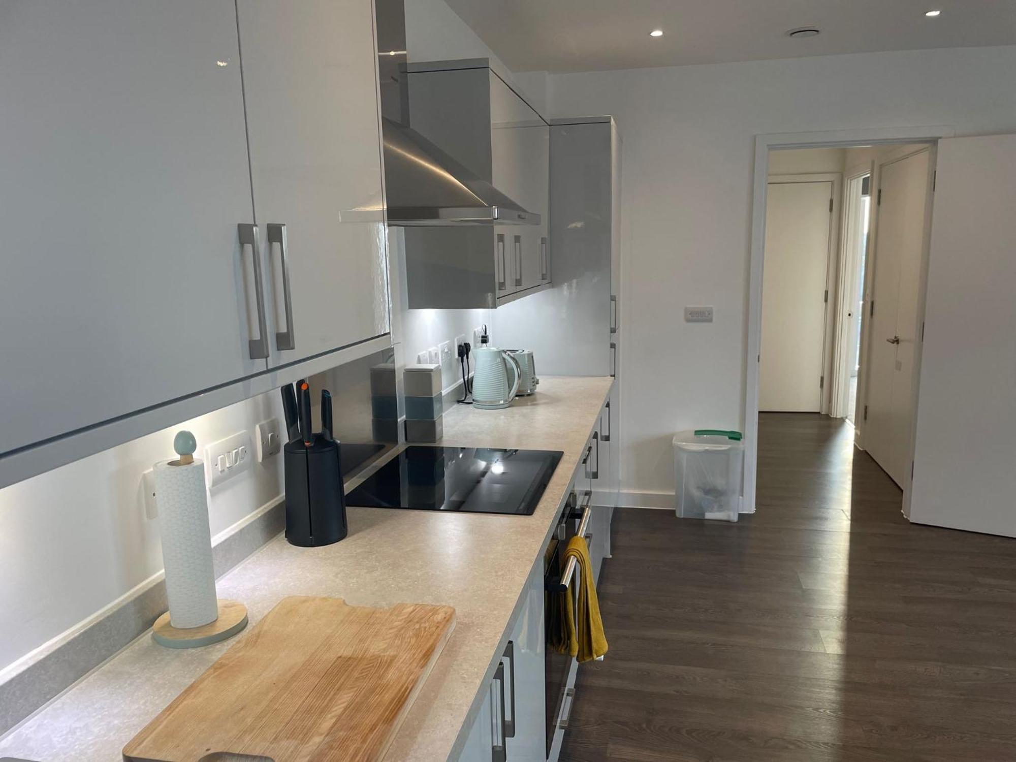Malixa Uk Apartment Кройдон Екстериор снимка
