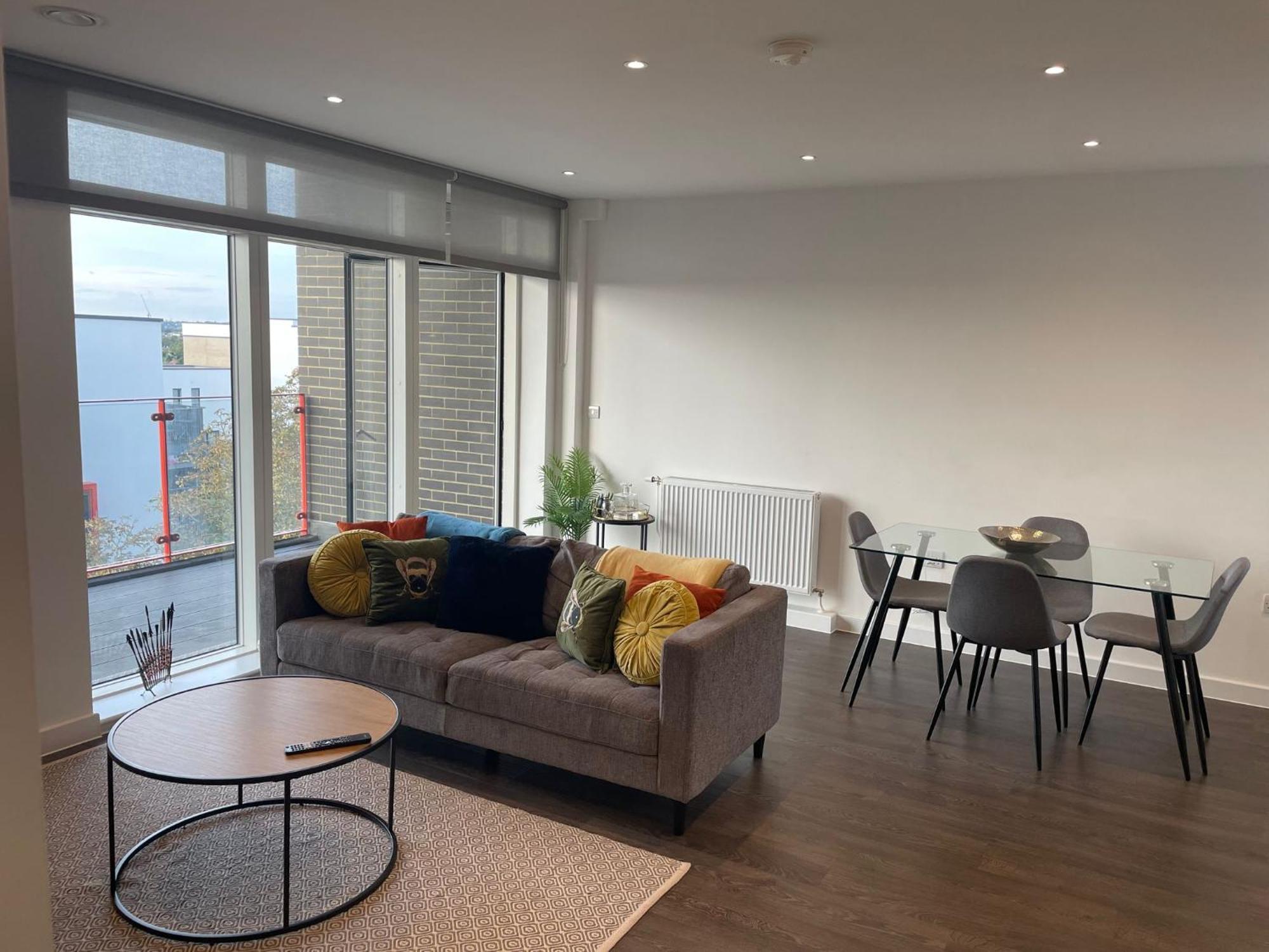 Malixa Uk Apartment Кройдон Екстериор снимка