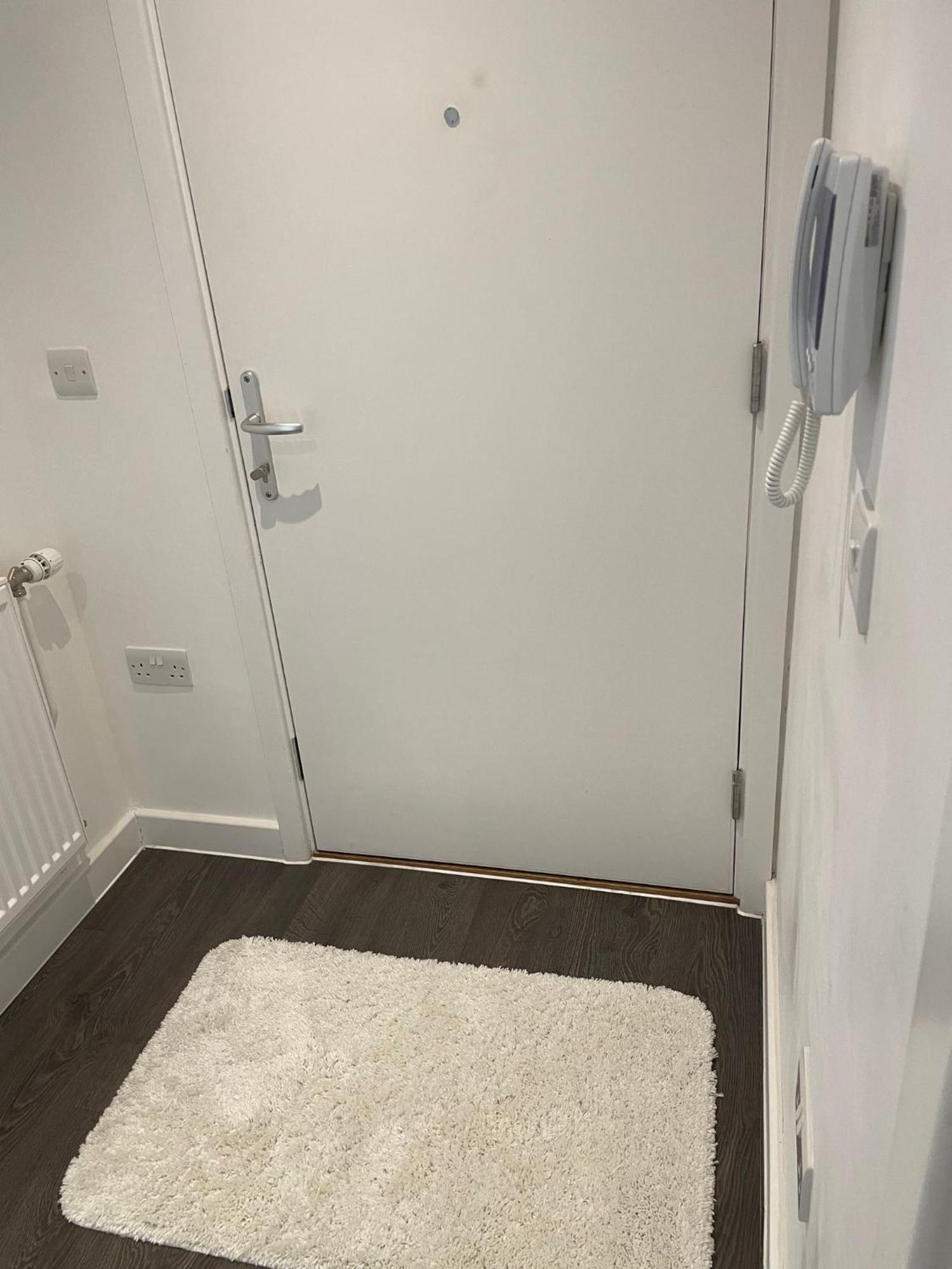 Malixa Uk Apartment Кройдон Екстериор снимка